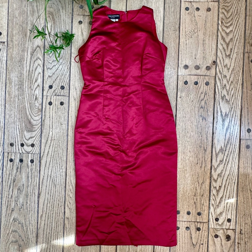 Donna Morgan Crimson Silk Sleeveless Maxi Dress